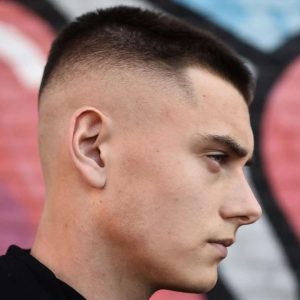 Patch cutanea uomo modello Militare — capelli cortissimi, pronta all’uso