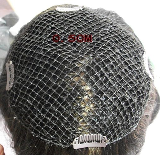 La microlinea è una protesi capelli per donn a